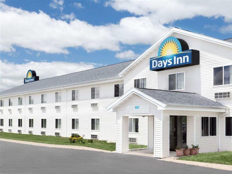 Days Inn Neenah المظهر الخارجي الصورة